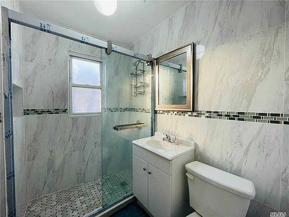 4th image of 8046 161st St