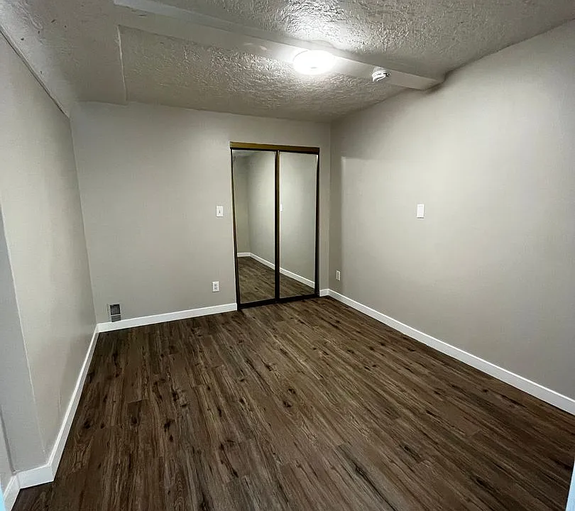 Ainsworth St - Rooms for Rent