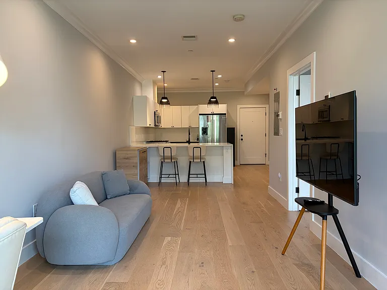 109 Prospect St #102 — Photo 10