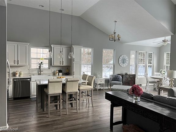 2nd image of 33299 Ambleside Dr