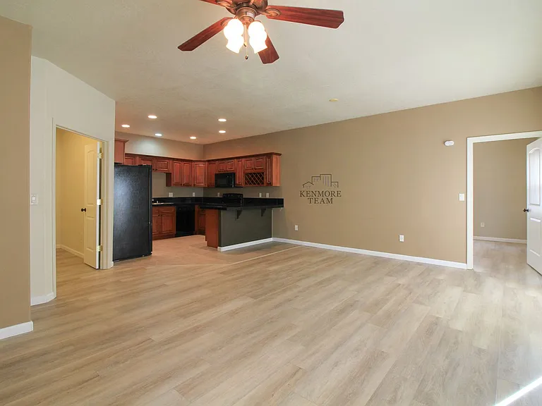 114 S Tweedt Pl — Photo 6