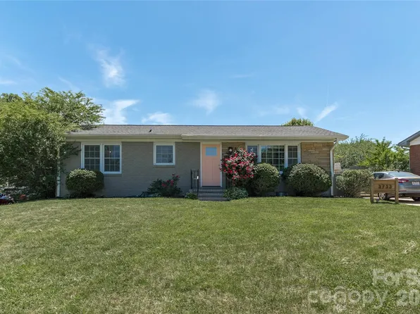 3733 Sargeant Dr, Charlotte, NC 28217