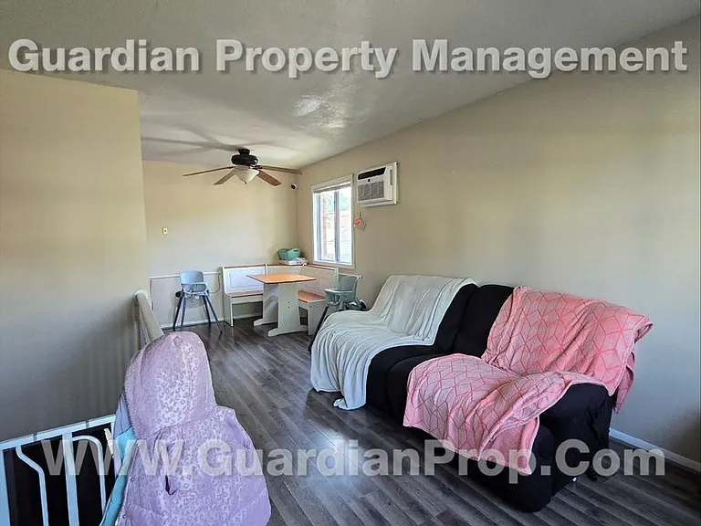 7660 Edgewood Dr — Photo 3