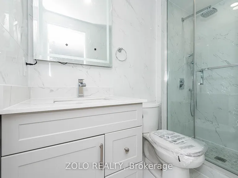 10 Blackwell Ave #LOWER — Photo 3