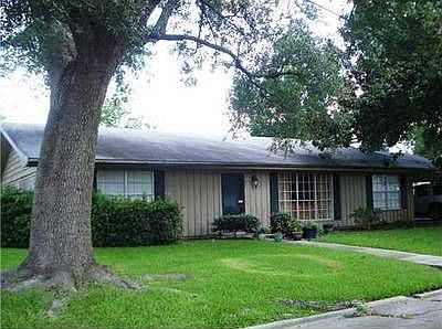 2nd image of 727 Kirby Ln