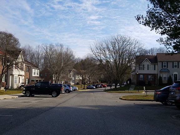 4th image of 12800 Carousel Ct