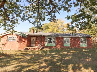 21 Owens Trl, Long Lane, MO 65590