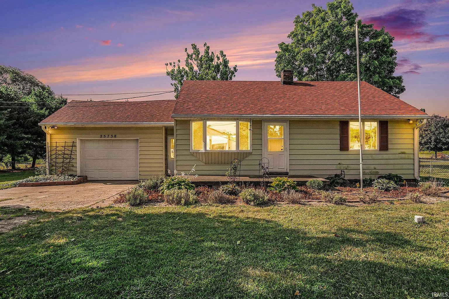 25738 Grant Rd photo 1