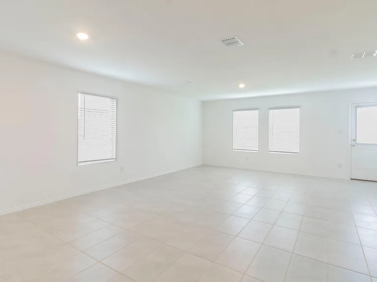 1122 Arborwood Dr — Photo 17