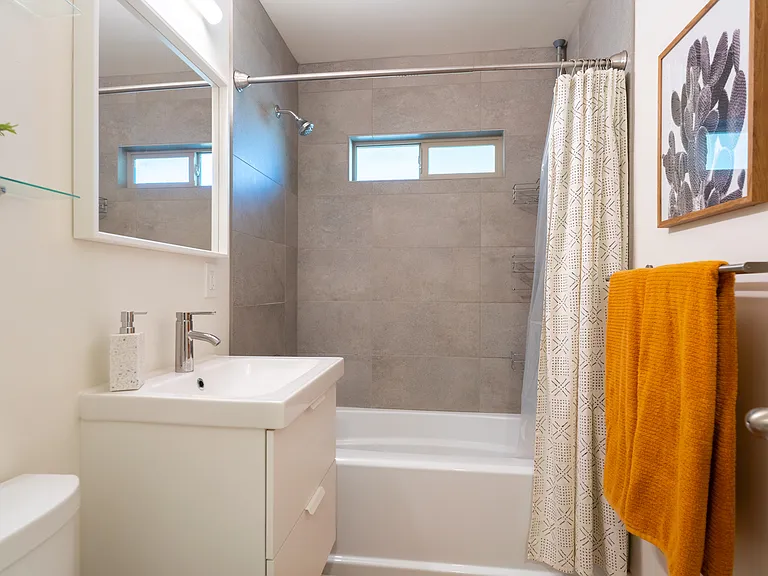 1126 Gold St #2 — Photo 15
