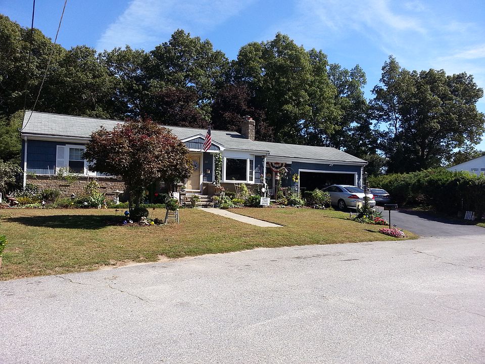 2nd image of 60 Duchess Rd
