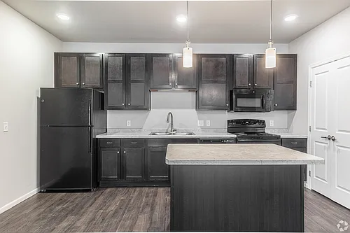 Port View Apartments Photo 1