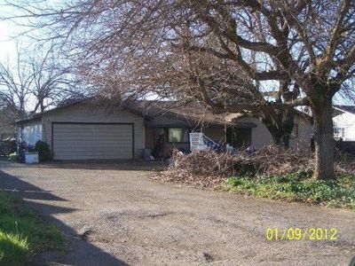 455 Roundup Ave, Red Bluff, CA, 96080