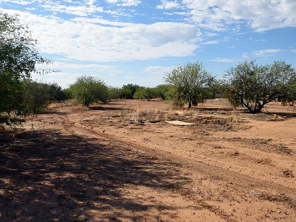 CARLISE MLD FINAL-signed photo