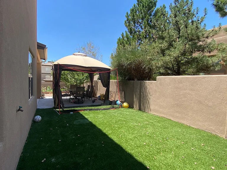 8701 Desert Finch Ln NE — Photo 24