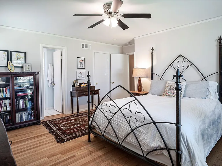 6814 Pemberton Dr — Photo 13