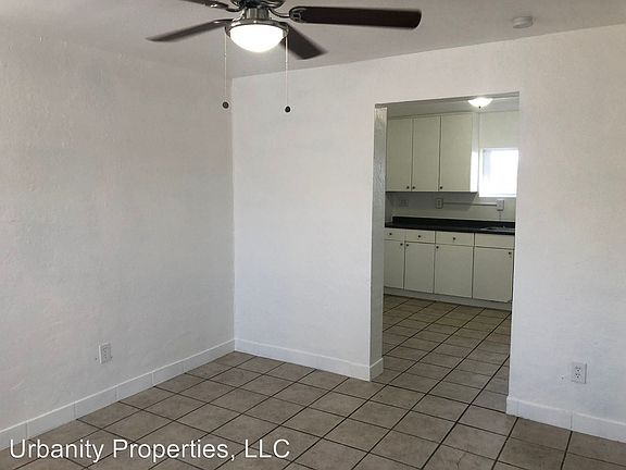 5th image of 4129 N 33rd Dr #7