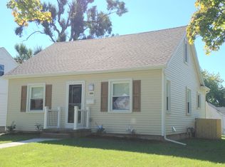 1821 William St, Lansing, MI 48915