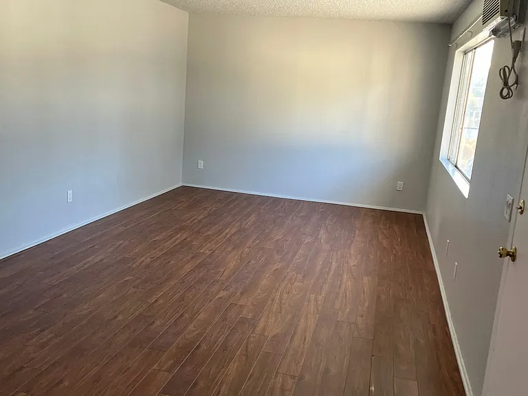 5943 Limonite Ave #D — Photo 15