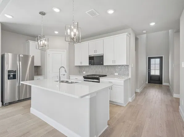 3509 Bastrop Dr, Farmersville, TX 75442