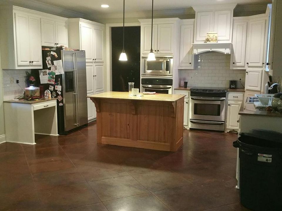 2nd image of 500 Terrell Ct