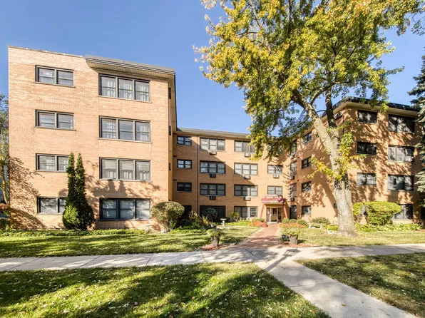 500 Washington Blvd APT 102, Oak Park, IL 60302