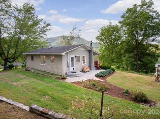 711 Lickskillet Rd, Burnsville, NC 28714