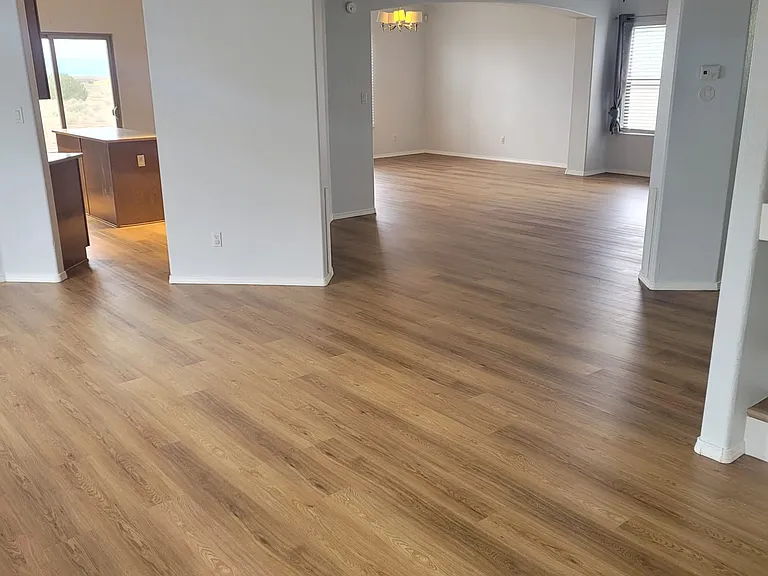 1418 Laguna Ct NE — Photo 37