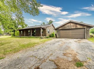 11526 Dorothea Ave, Machesney Park, IL 61115