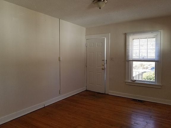 3rd image of 1516 Purdue Ave