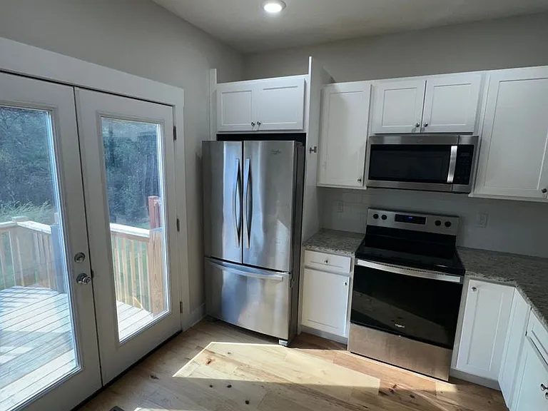 8492 Old Cleveland Pike — Photo 5