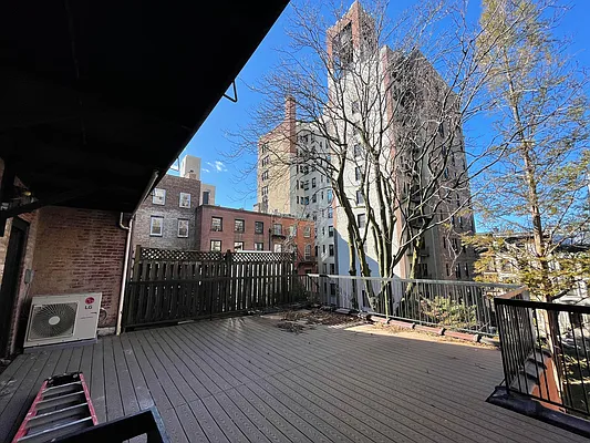 Rented by Francine Realty | media 29