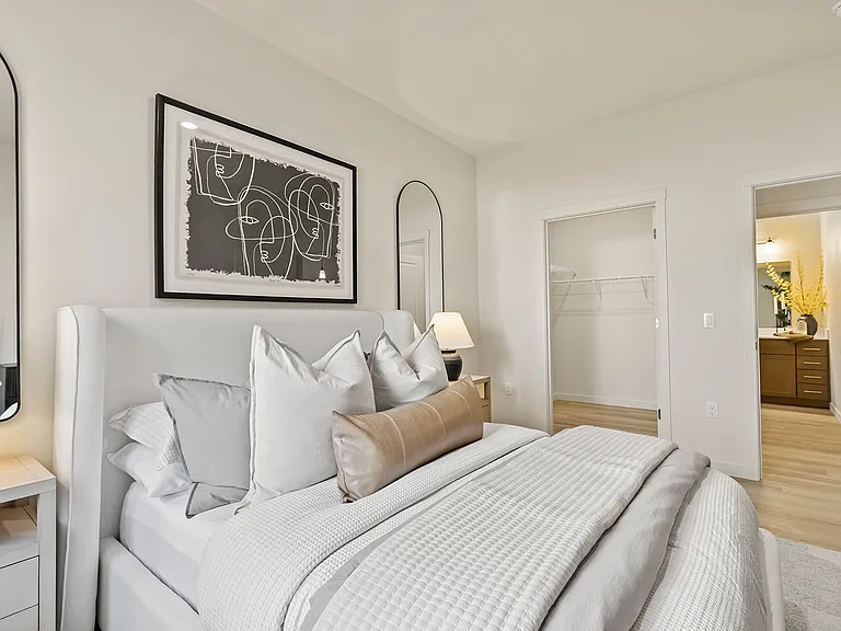 Jailen's Pointe Apartments — Photo 12