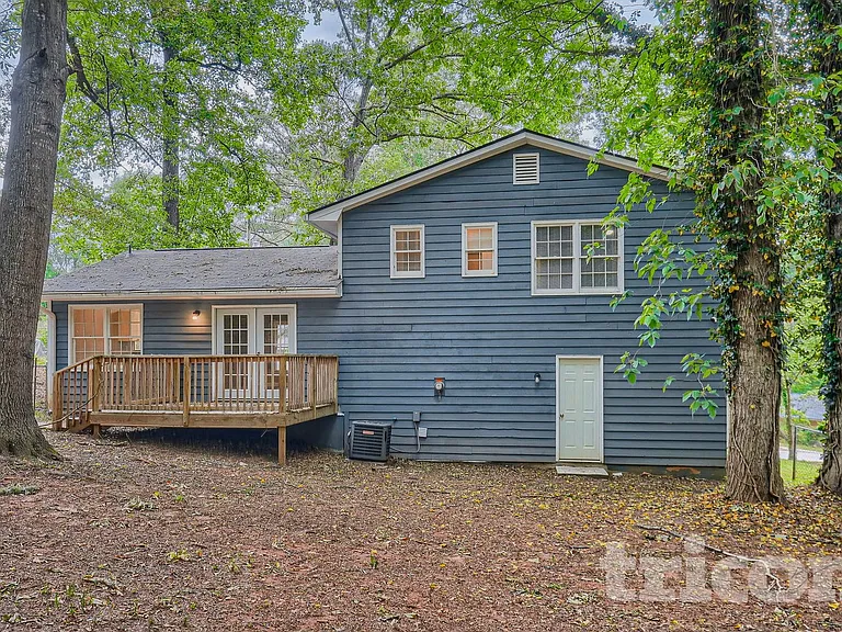 847 Raintree Way SE — Photo 16