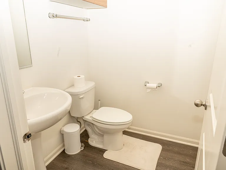 2204 Venture Dr — Photo 12