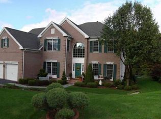 68 Salem Rd, Trumbull, CT 06611