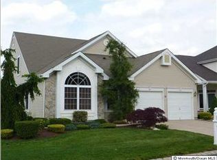 5 Spyglass Dr, Jackson, NJ 08527