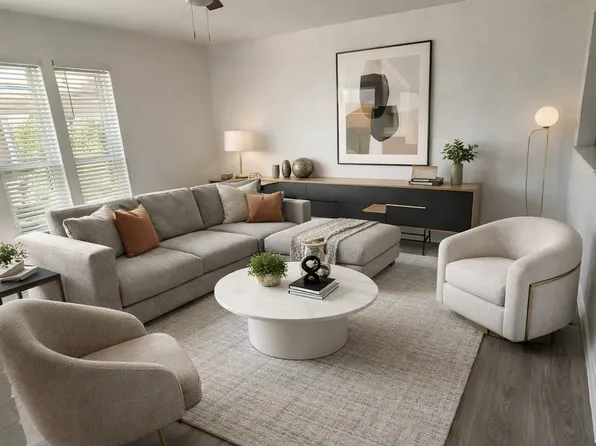 2017 Oakwood Ct, Arlington, TX 76012