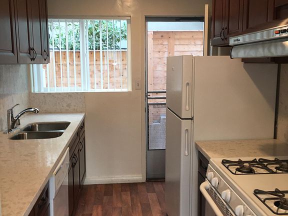 5th image of 7555 Herschel Ave