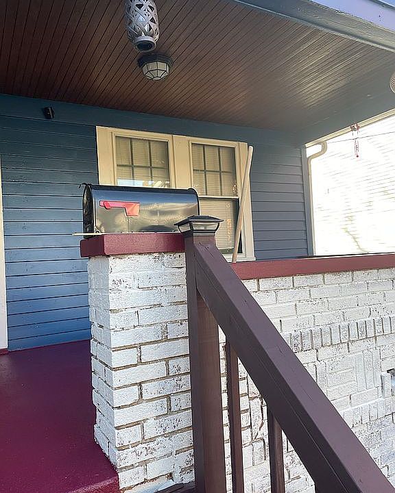 2nd image of 16112 Parkgrove Ave