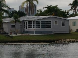 4813 Tahiti Dr, Bonita Springs, FL 34134