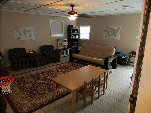 3rd image of 8 Chris James Ave