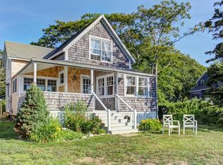 8 Lookout Dr, East Boothbay, ME 04544