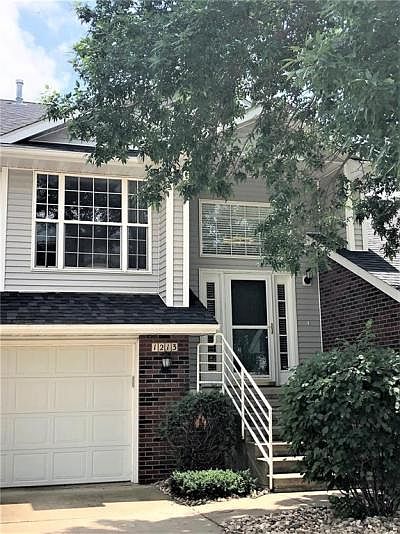 2nd image of 1213 Crossings Ct NE