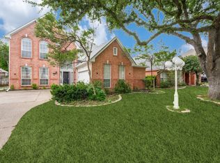 2106 Hunter Place Ln, Arlington, TX 76006