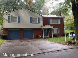 358 Stoneledge Dr, Pittsburgh, PA 15235