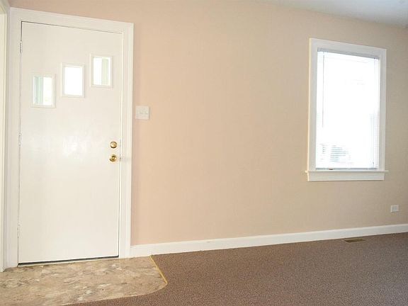 5th image of 205 Perrymont Ave
