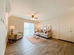 8-1030 E 29th St #3, Fremont, NE 68025