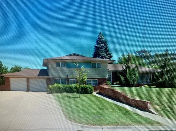 625 Wheatridge Rd, Garden City, KS 67846