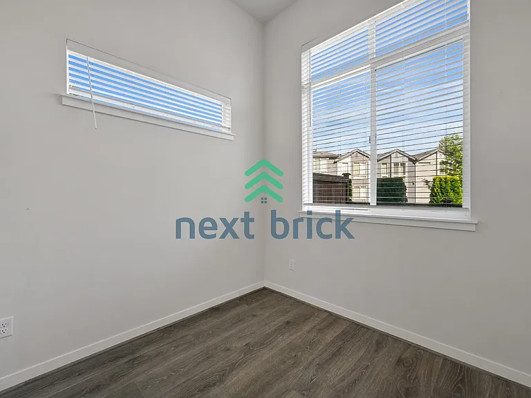 10945 NE 189th Pl #F — Photo 17